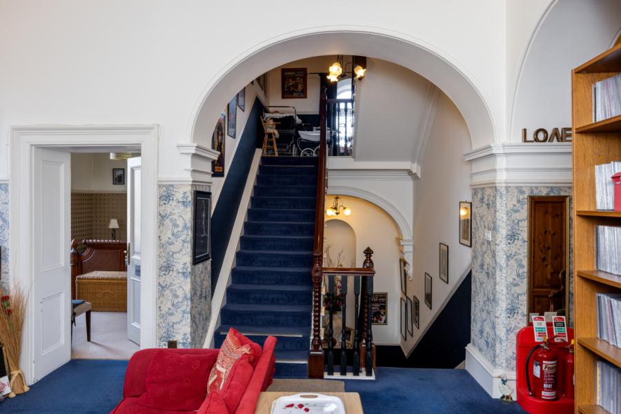 Abbeydene House, 20 Abbeydene Manor