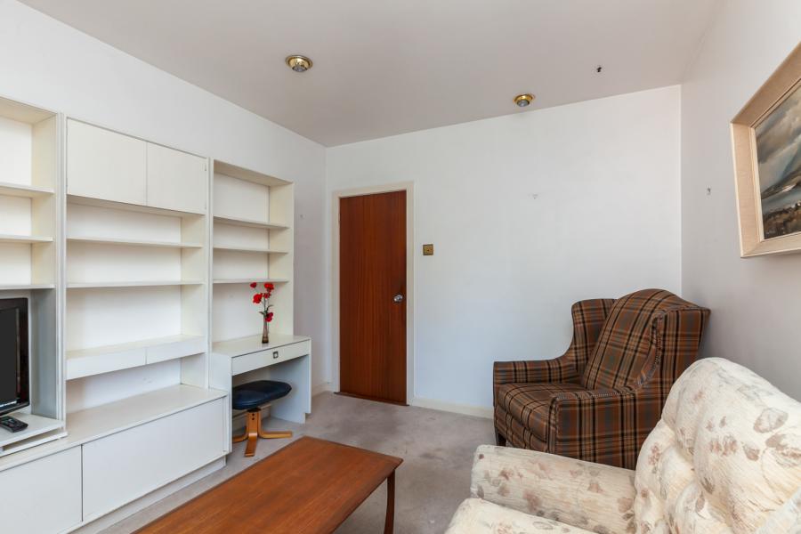 18 Waterloo Park South