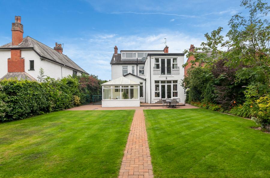 7 Fortwilliam Drive