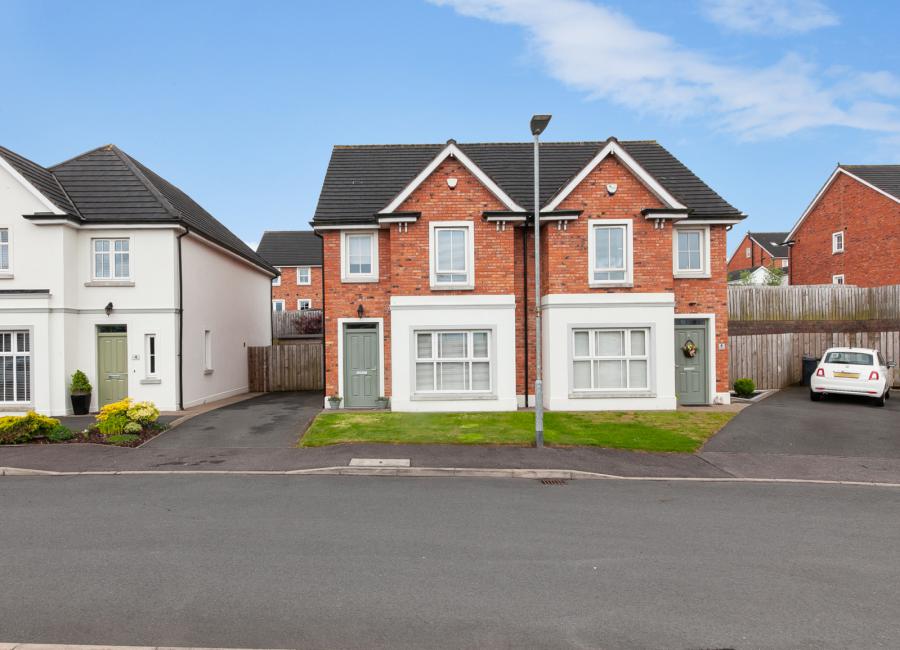 6 Foxton Crescent