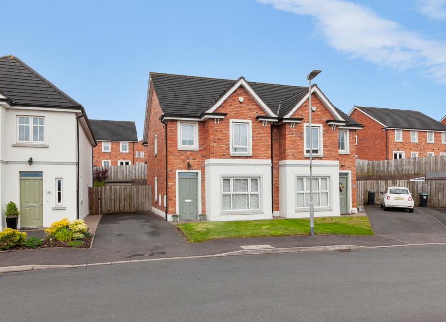6 Foxton Crescent