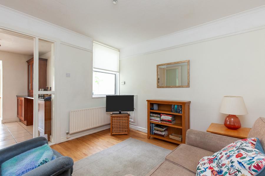 15 Hughenden Avenue