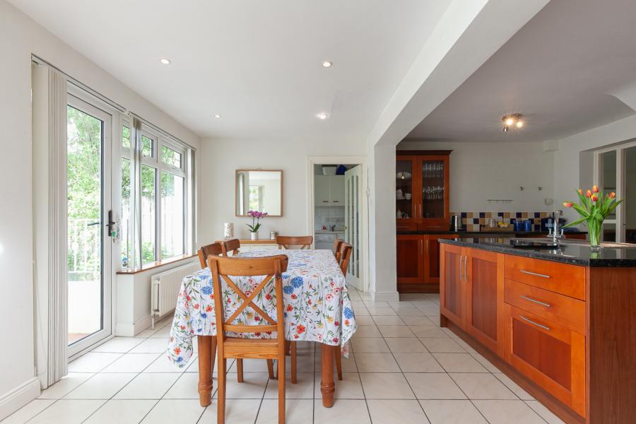 15 Hughenden Avenue