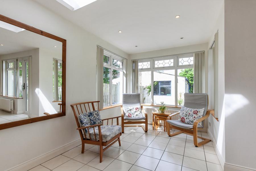 15 Hughenden Avenue
