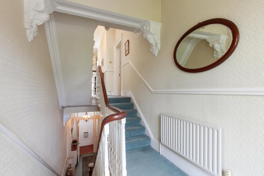 15 Hughenden Avenue