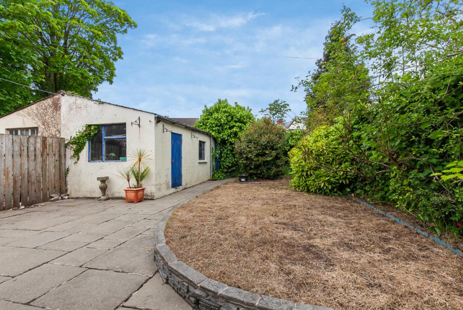 15 Hughenden Avenue