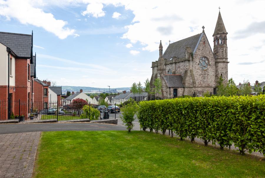 25 Donegall Park Gardens
