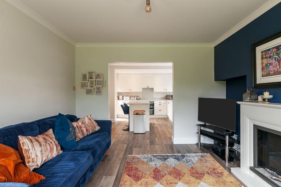 7 Downview Park West
