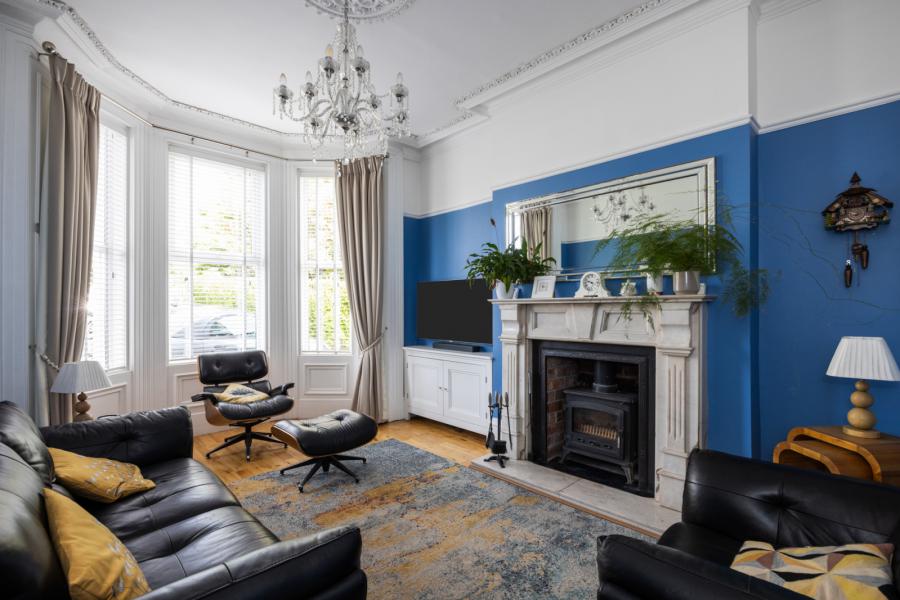 Laurento, 671 Antrim Road