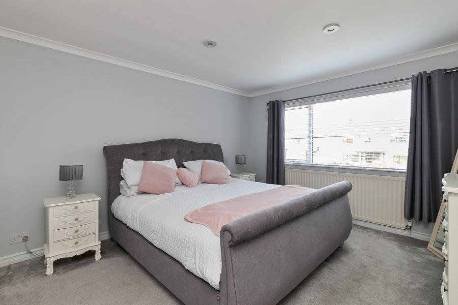 11 Fortwilliam Gardens