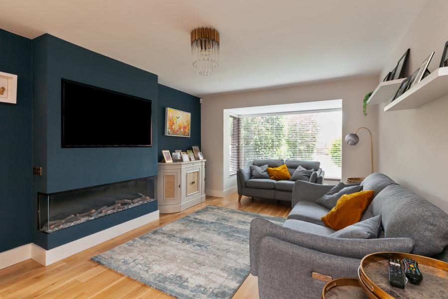 11 Fortwilliam Gardens