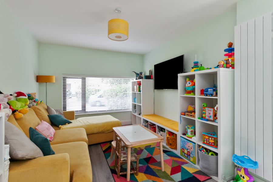 11 Fortwilliam Gardens