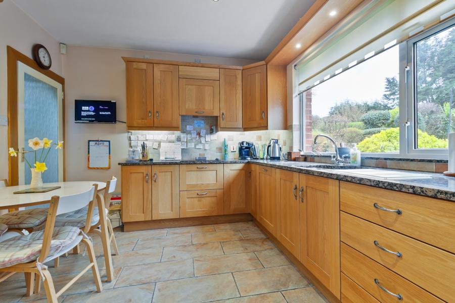 Traighena, 626 Antrim Road