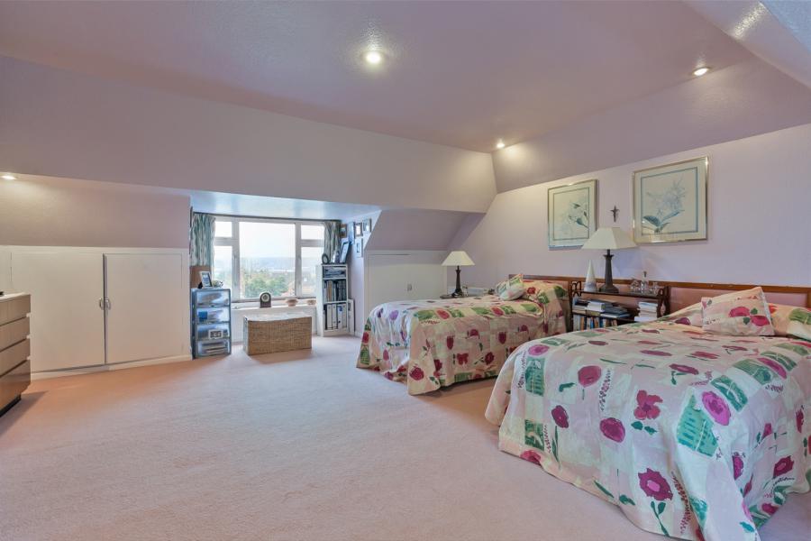 Traighena, 626 Antrim Road