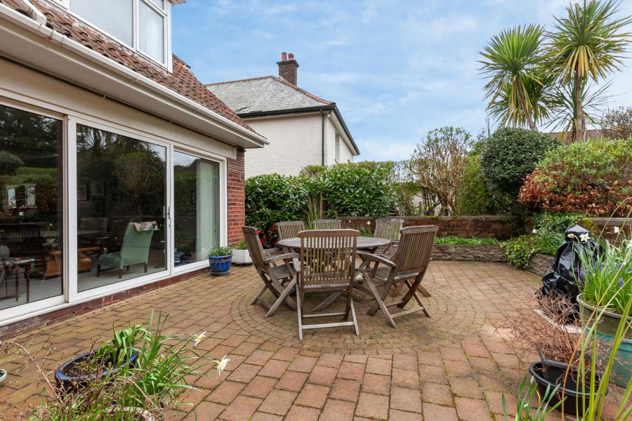 Traighena, 626 Antrim Road