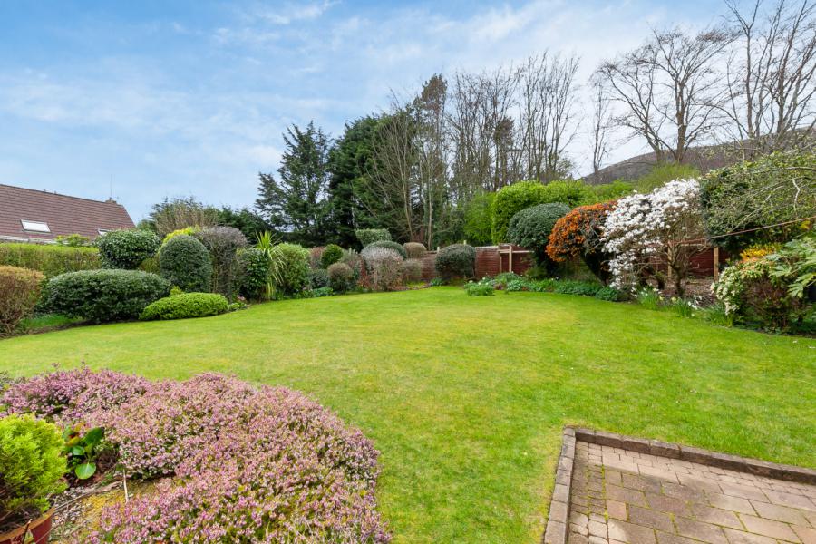 Traighena, 626 Antrim Road