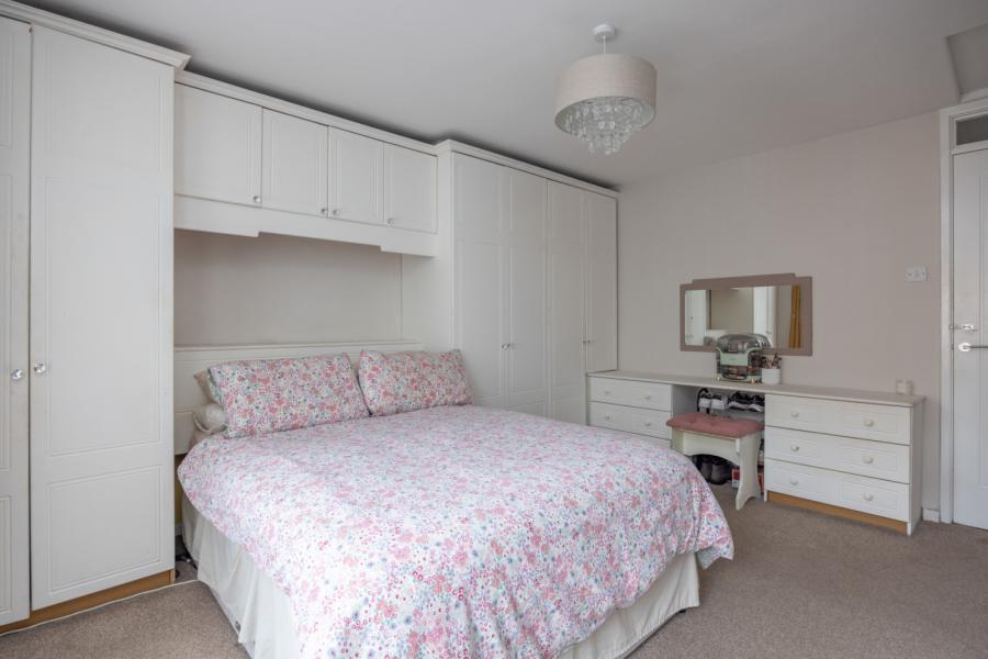 2a Vicinage Park