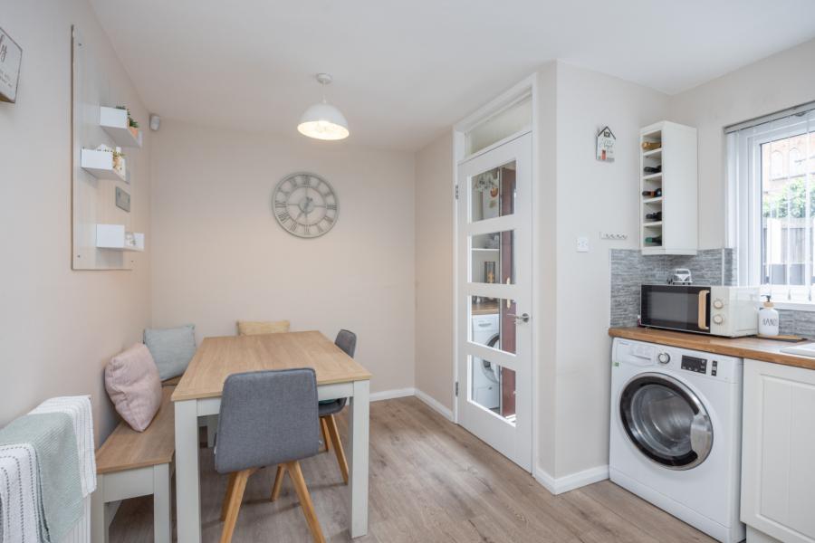 2a Vicinage Park