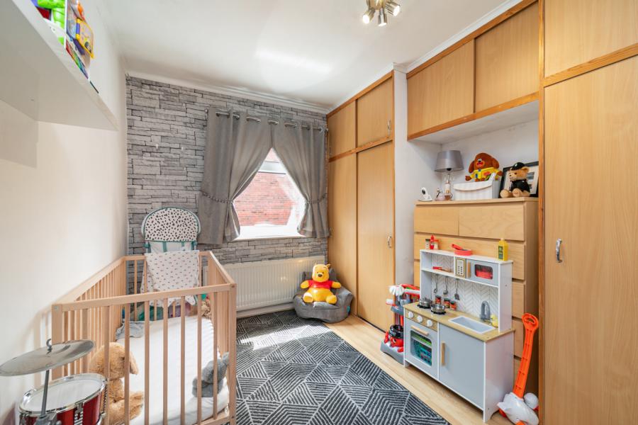 24 Glenwell Crescent