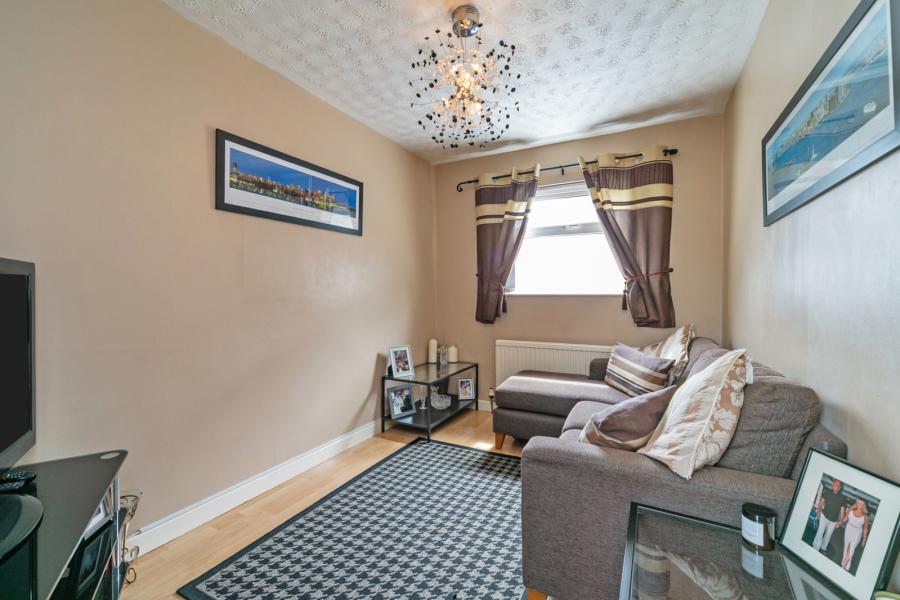 24 Glenwell Crescent