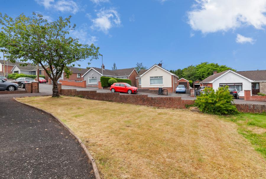 24 Glenwell Crescent