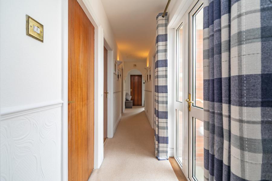 24 Glenwell Crescent