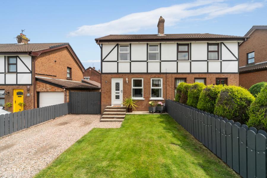 30 Beechgrove Gardens