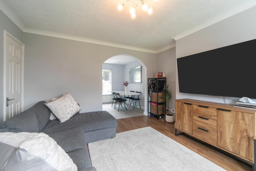 30 Beechgrove Gardens