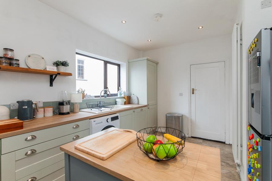 9 Cooldarragh Park North