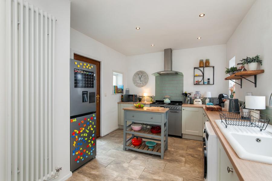9 Cooldarragh Park North