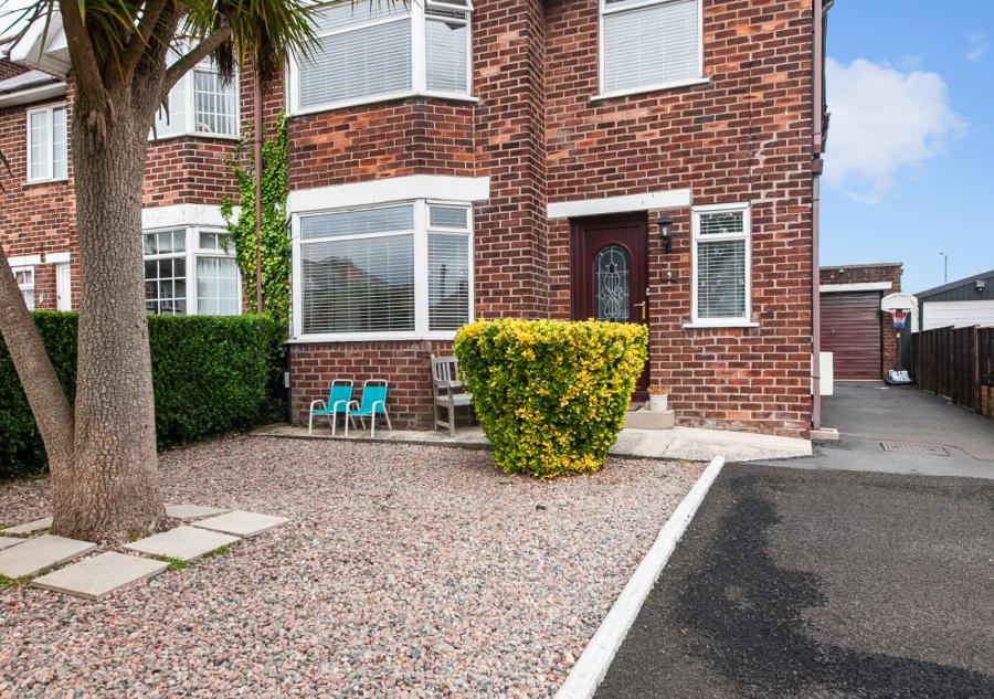 9 Cooldarragh Park North