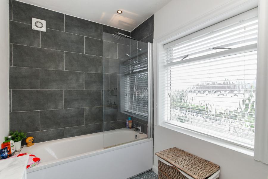 9 Cooldarragh Park North