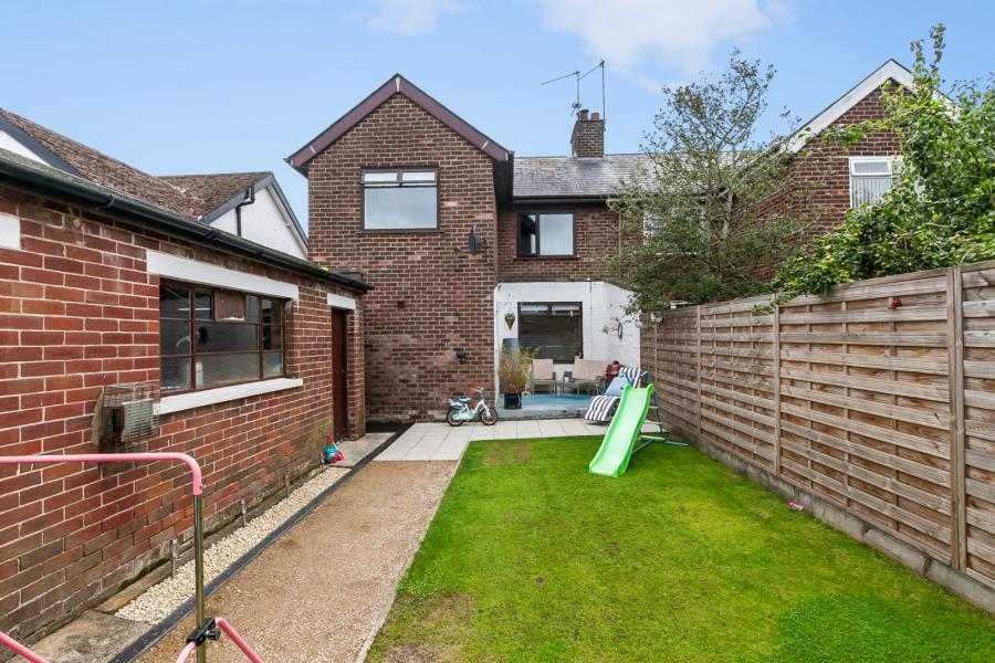 9 Cooldarragh Park North