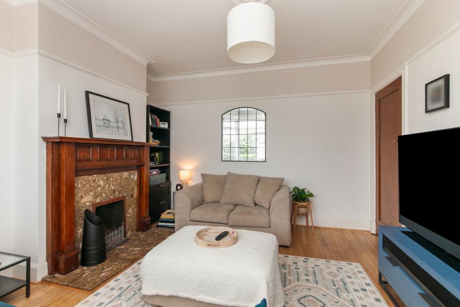 9 Cooldarragh Park North