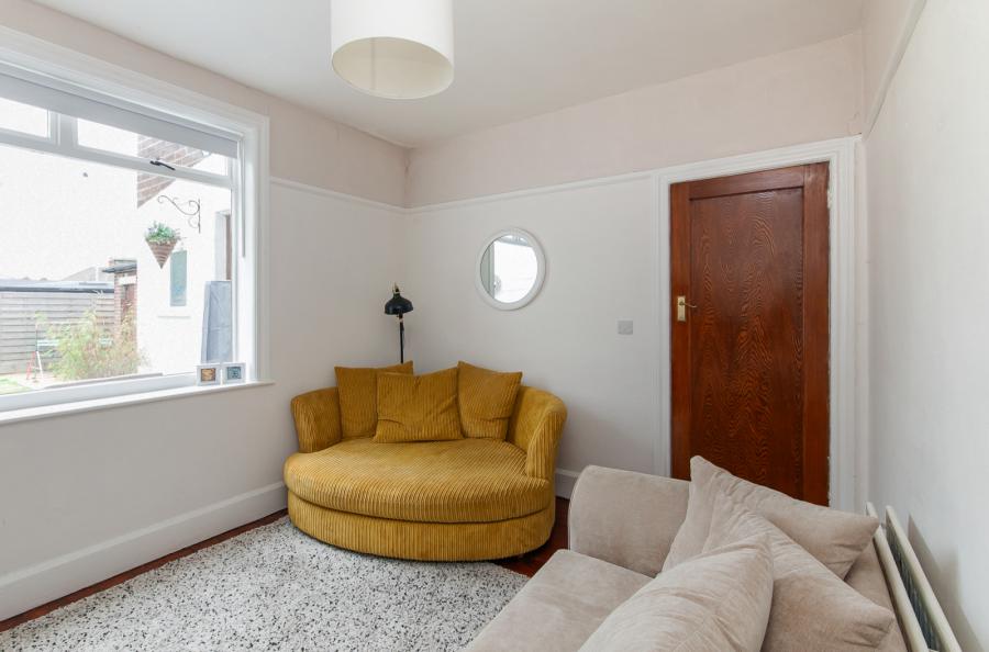 9 Cooldarragh Park North