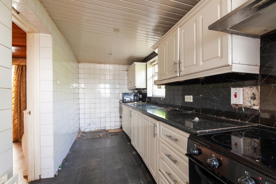 LISVARNA, 14 Hazelwood Park