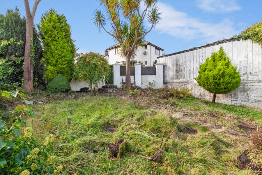 LISVARNA, 14 Hazelwood Park