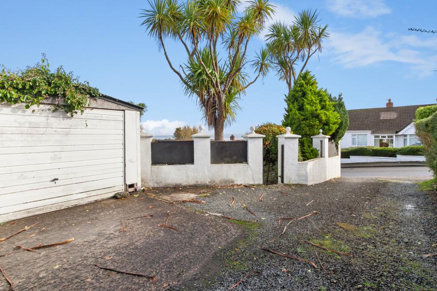 LISVARNA, 14 Hazelwood Park