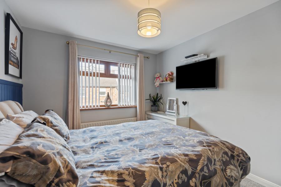 21 Squires View