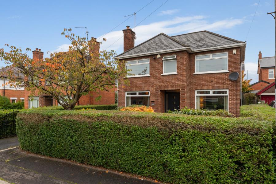 10 Fortwilliam Drive