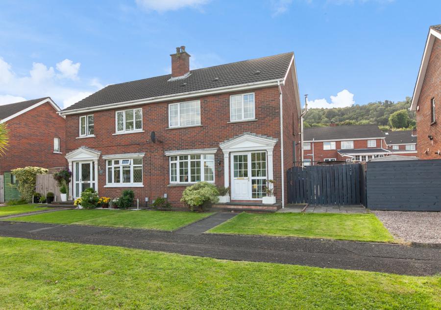 16 Hillcrest Villas, Doagh Road, Newtownabbey, BT36 6EE