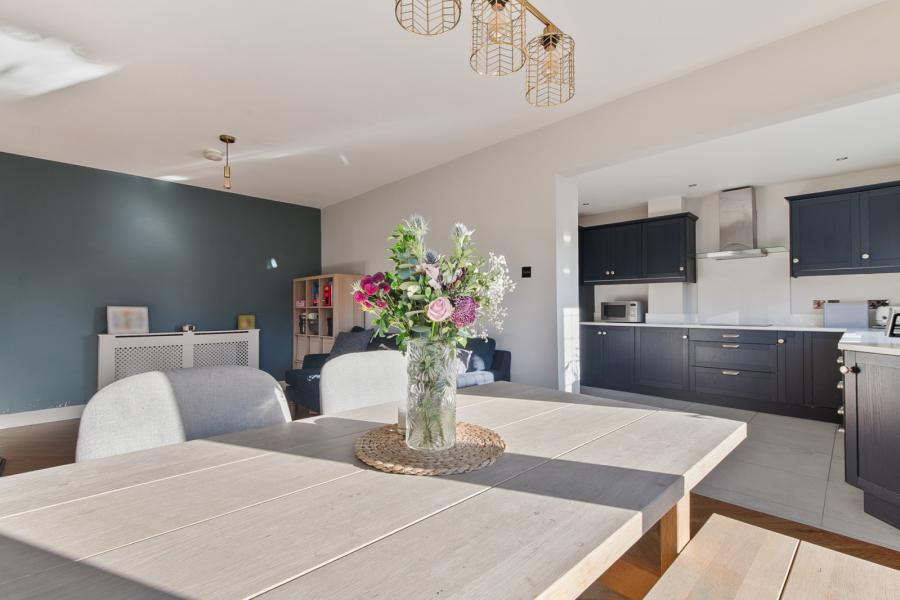 36 Strathmore Park North