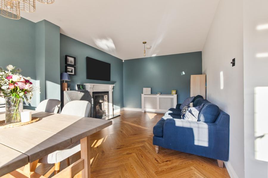 36 Strathmore Park North