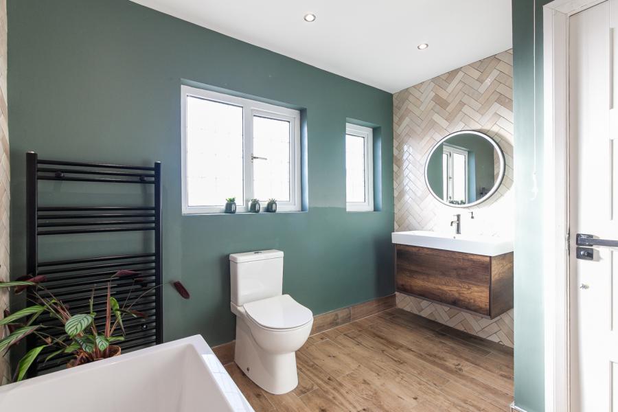 36 Strathmore Park North