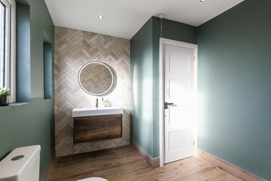 36 Strathmore Park North