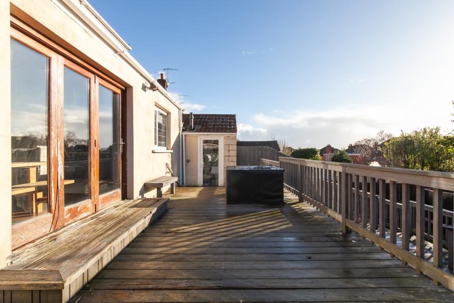 36 Strathmore Park North