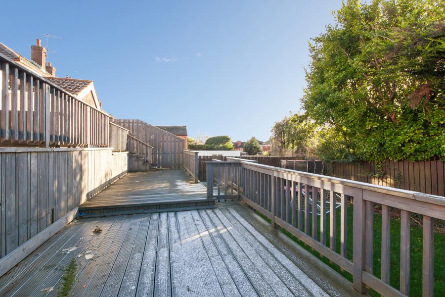 36 Strathmore Park North