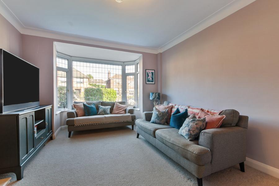 36 Strathmore Park North