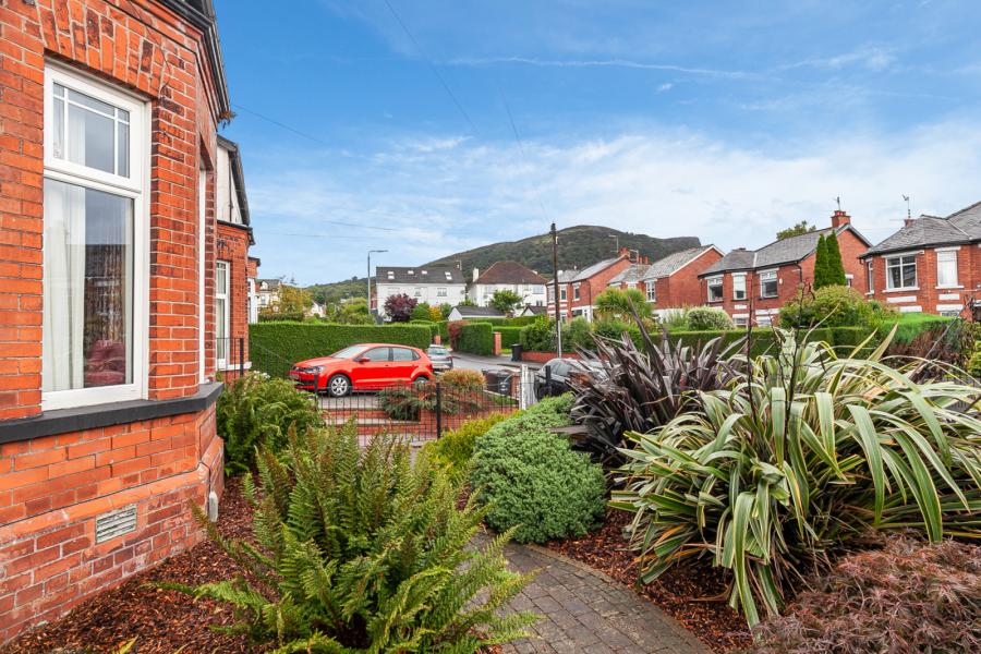 32 Old Cavehill Road