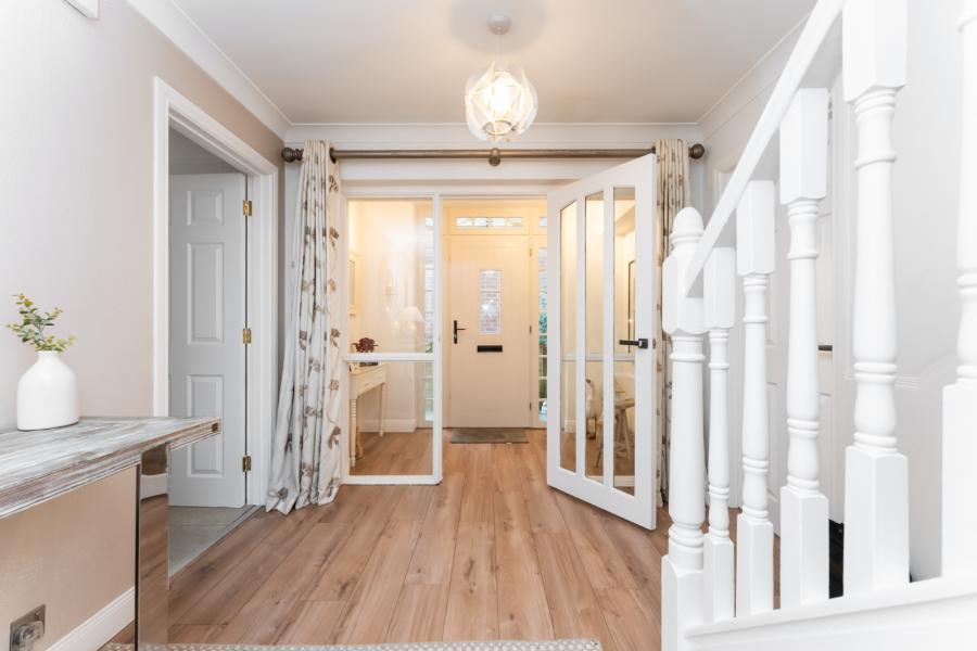 3 Brackens View